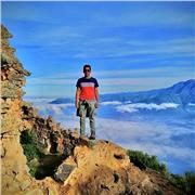 Profesional de la carrera de Ing. Geográfica con experiencia en enseñanza a domicilio y online a alumnos de primaria y secundaria, con amplios conocimientos sobre la materia